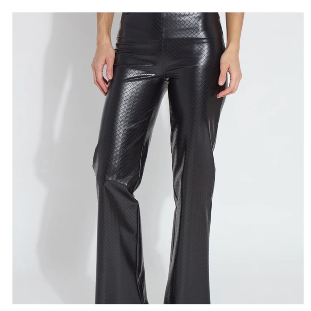 LYSSÉ AMARA STRAIGHT  FLARE BLACK WICKER TEXTURE PANTS XL FAUX LEATHER WOVEN NWT